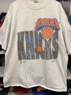 New York Knicks T-Shirt Zuba Unisex T-Shirt 212